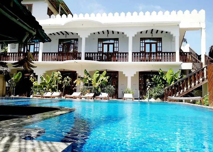 The New Blue Waves Hotel